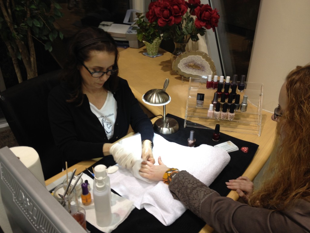 Guests loved complimentary manicures from the lovely technicians at Serve the Goddess mobile spa.