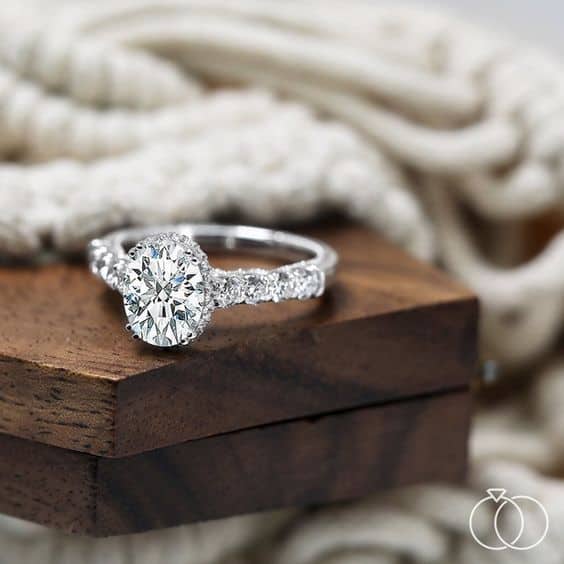 Verragio oval diamond engagement ring