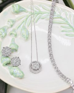 jewelry gifts for the bride